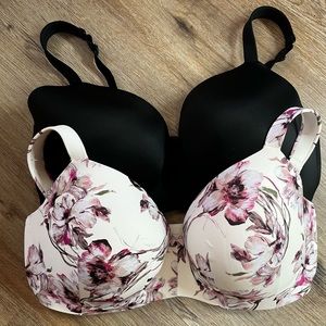 2 Cacique bras size 42G Lightly lined T-shirt no wire black and floral